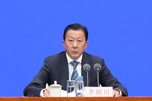 谈及原因，陈思诚表示中国的五千年文明中，有着无数可以挖掘的宝藏和题材